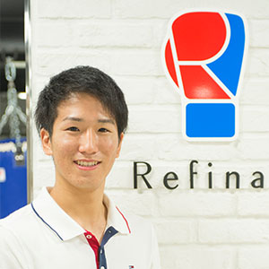小村トレーナー