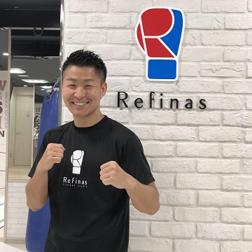 なんば店代表 足立晃浩