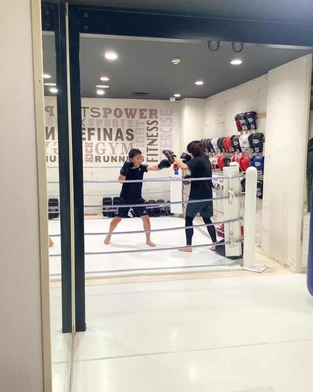 しんどい時は、頑張ってる証！！！

リフィナスではあなたの頑張りをサポート致します✨🥊
『おかげさまでスタジオ数・会員数関西No.1のキックボクシングスタジオへ』

『全国に31店舗』のキックボクシングスタジオ”Refinas”で輝く美ボディを‼︎✨

#キックボクシング
#キックボクシング女子
#キックボクシング初心者
#キックボクシングジム
#キックボクシング大阪
#キックボクシング神戸
#キックボクシング京都
#キックボクシング名古屋
#キックボクシング福岡 
#キックボクシング西宮
#キックボクシング渋谷

#キックボクシング体験
#大阪　#なんば　#難波　#梅田　#西梅田　#東梅田　#阪急梅田　#心斎橋　#神戸　#三ノ宮　#京都　#烏丸　#名古屋　#愛知　#福岡  #天神  #ジム#kickboxing